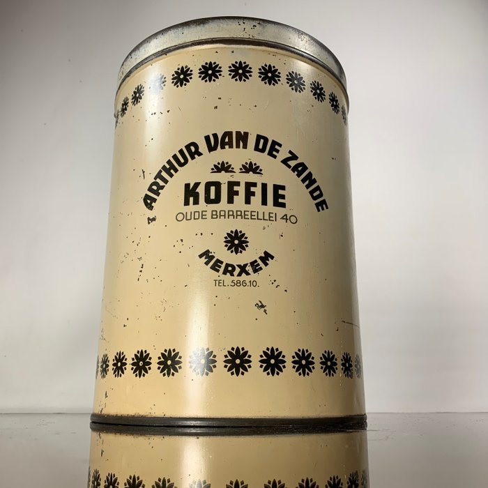 Caja de hojalata (1) - Lata de café vintage grande y poco común con una imagen del rey Leopoldo III en la parte posterior