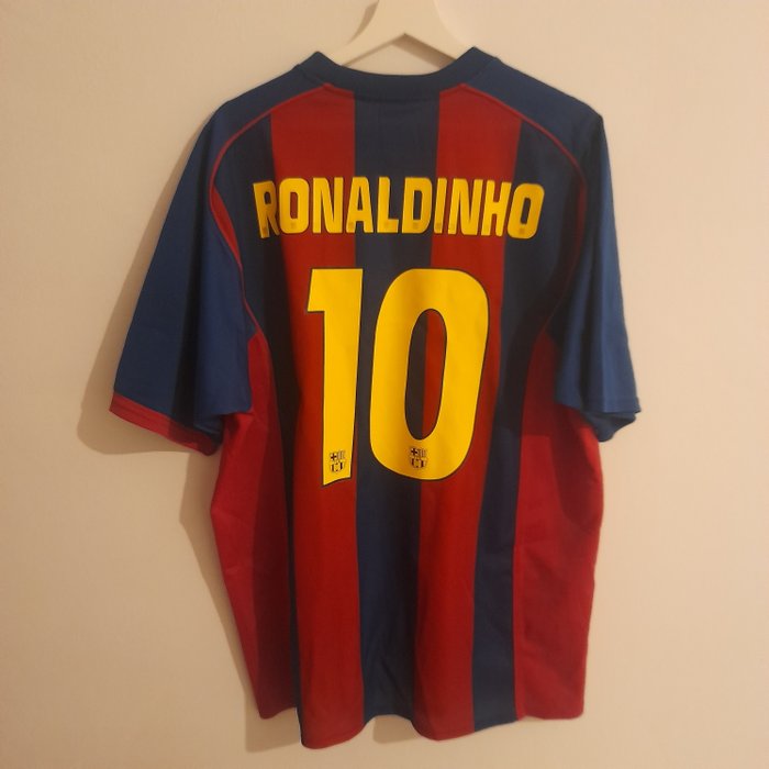 FC Barcelona - Spanish Football League - Ronaldinho - 2004 - Tricou de fotbal