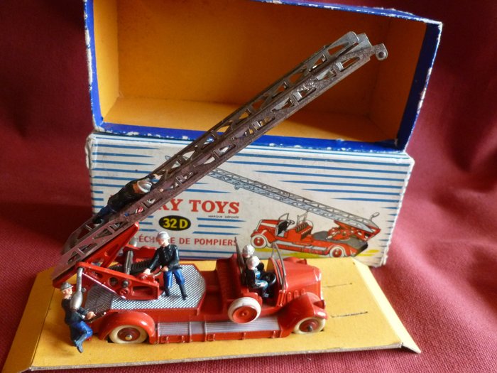 Dinky Toys 1:43 - 1 - Miniatura de camião - ref. 32D Auto-échelle de pompiers avec 5 pompiers