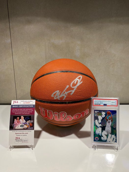Washington Wizards - NBA - Bradley Beal signed (JSA) Basketball with PSA 10 2020 #8 Panini Donruss Optic 