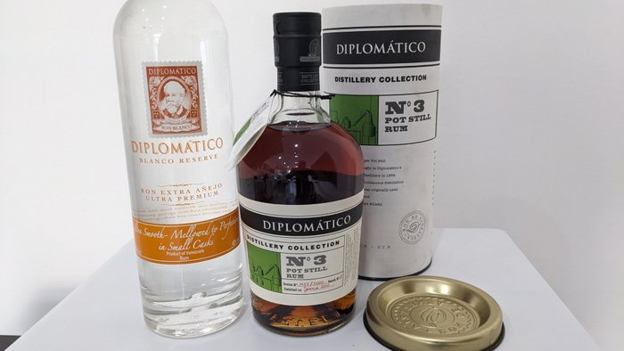 Diplomático - Bianco Reserve + 2010 Distillery Collection no. 3 Pot Still - 70 cl - 2 flasker