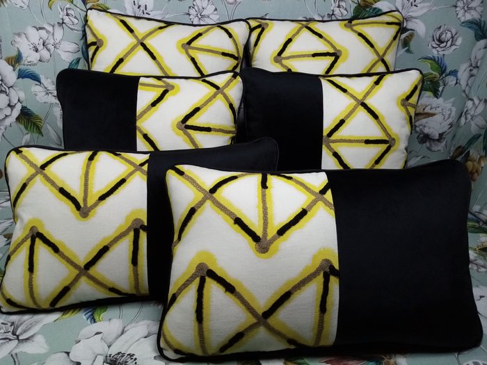 No reserve price Pillow set with "Fujin" Pierre Frey fabric, filling included - Cushion (6)