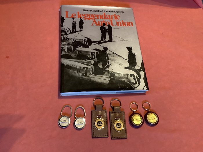 breloc și carte - auto union - Portachiavi ufficiali AUTO UNION anni 60 libro promozionale LE LEGGENDARIE AUTO UNION limited - 1968