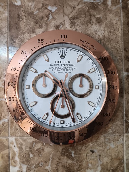 Zegar ścienny - Sprzedawca kosmografów Rolex Oyster - Concesionario Rolex Oyster Cosmograph - Stal (nierdzewna), platerowanie różowym złotem - 2020+