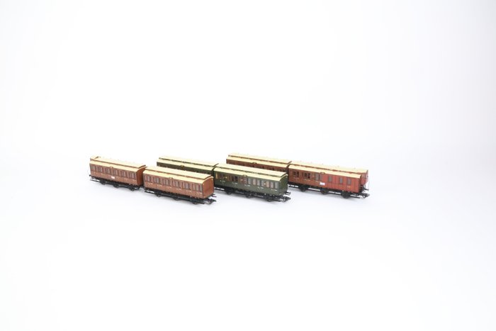 Märklin H0 - 42041 - Set Machetă tren transport călători (1) - Trei perechi de mașini cu compartiment, epoca I - KPEV