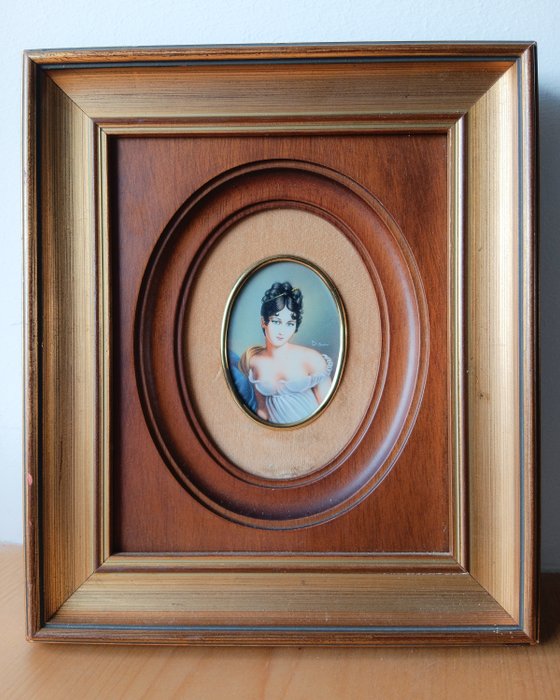 Miniature peinte sur Porcelaine portrait Mme Récamier  signé Dan - Rahmen  - Holz