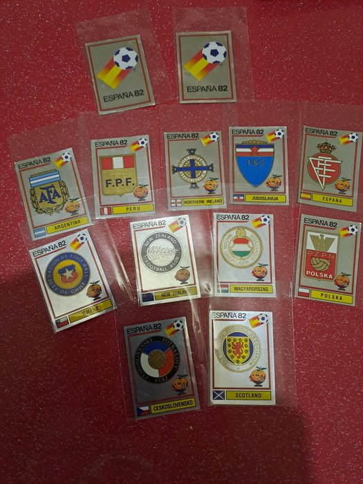 Panini - World Cup Espańa 82 - Badges - 13 Loose stickers