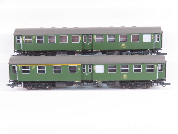 Brawa H0轨 - 46089/46090 - 模型火车客运车厢 (2) - 2辆三轴普通轨道车一等/二等和二等 - DB