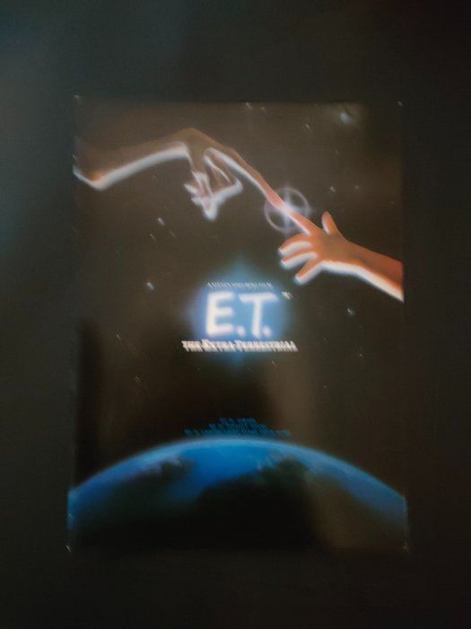 E.T. - drew barrymore, henry Thomas