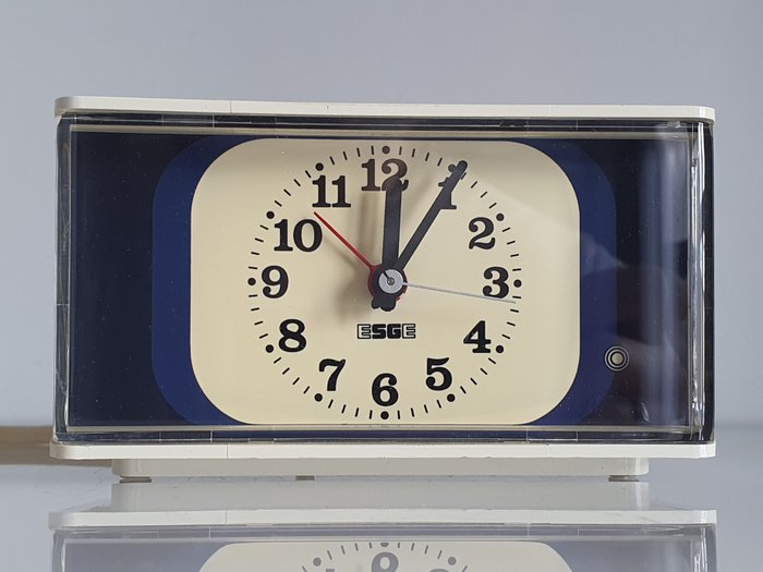 Tisch/Schreibtischuhren - Elektryczny zegar stołowy w stylu Brusel, lata 70-te, niemiecka ESGE - Plastik - 1960-1970, 1970-1980