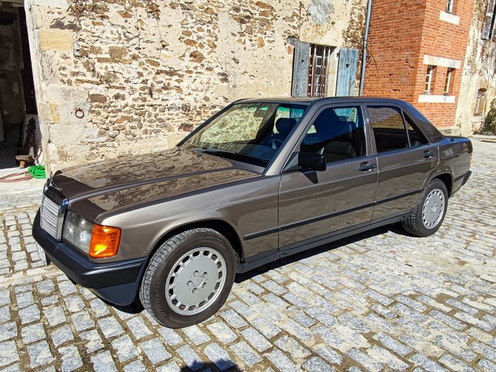Mercedes-Benz - 190E - 1988