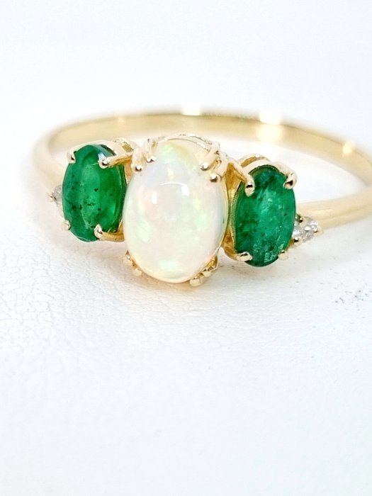 Utan reservationspris - No Reserve Price Ring - Gult guld Oval Opal - Diamant 