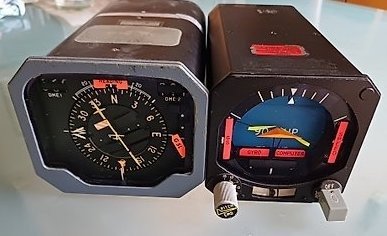 Aircraft parts and fixtures - Sperry radio direction indicator - Collins flight director indicator - 1980-1990