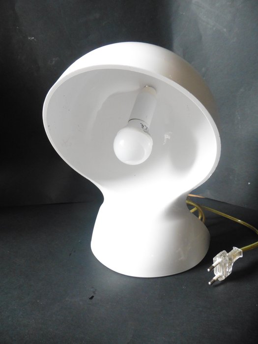 Artemide - Vico Magistretti - Dalù - Table lamp - Plastic