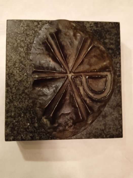 Mustesäiliö - Antiker Tintenbehälter aus Bronze, patiniert, auf Marmor Podest - Marmori, Pronssi (kullattu/hopeoitu/patinoitu/kylmämaalattu)