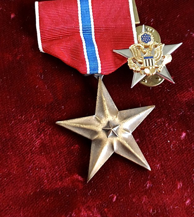 USA - Commando - Medal - Bronze Star and Officer Eagle