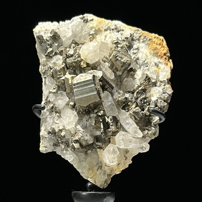 NO RESERVE PRICE - Pyrite on a custom stand- Crystal cluster - Height: 16 cm - Width: 6 cm- 500 g - (1)