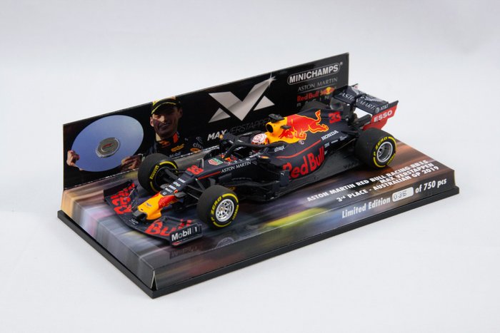 MiniChamps 1:43 - 2 - Model race car - Max Verstappen RB15 - Australian GP 2019 3rd Place (low serial no.) - Shakedown Silverstone 2019 (Special Livery)