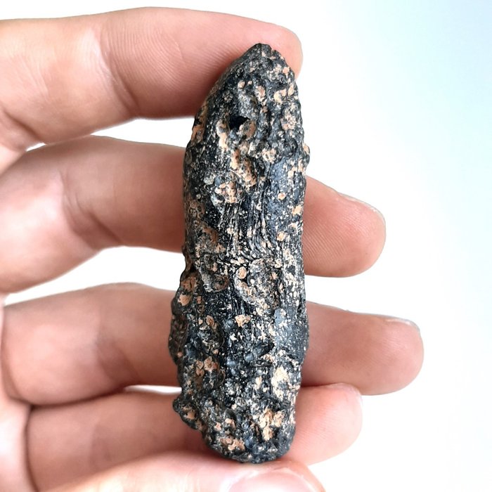 印度支那石。 隕石撞擊玻璃 - 25.2 g