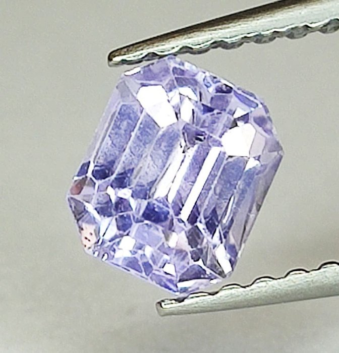 紫罗兰色 蓝宝石 - 1.08 ct