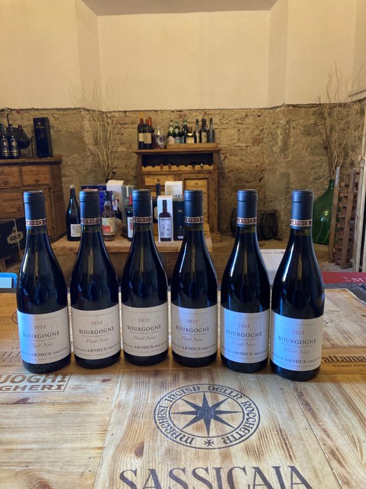 2022 Domaine Arnoux pere et fils, Pinot Noir - Borgogna - 6 Bottiglie (0,75 L)