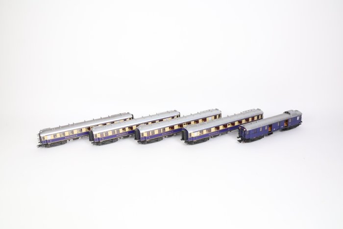 Märklin H0 - 4228 - Ensemble de wagons de passagers pour trains miniatures (1) - Coffret de voitures Rheingold en cinq pièces - DRG