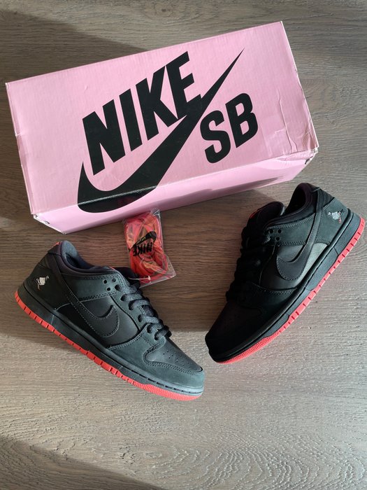 Nike SB - Low Sneaker - Größe: Shoes / EU 42, UK 7,5, US 8,5