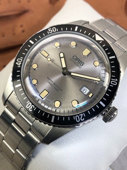 Oris - Divers Sixty Five Automatic - 01 733 7720 4051-07 8 21 18 - 男士 - 2011至今