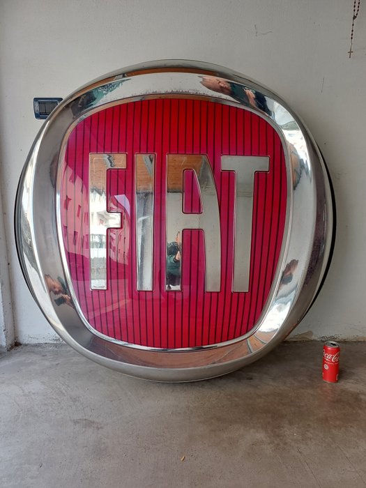 Megaplus - Lichtbord - Groot FIAT-bord met led-achtergrondverlichting van 121 cm - Aluminium, Plastic