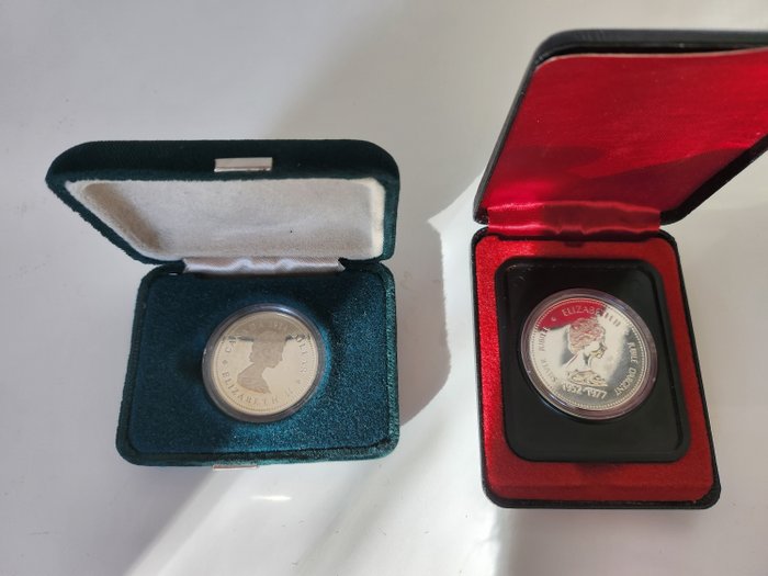 Kanada. Elizabeth II. Lot of 2x cased Canadian Silver Dollars 1977, 1984