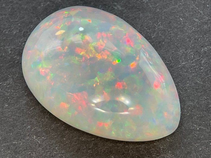 White + Play of Colors Crystal Opal - 8.64 ct