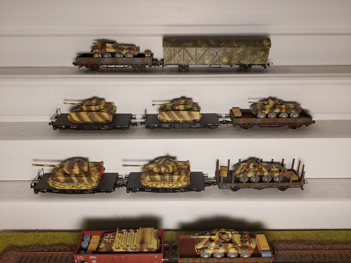 Liliput, Roco H0 - Modellbahn (10) - Militärzug aus dem 2. Weltkrieg mit Panzern Tiger 1, Panzer 4, Sdkfz 234, Sdkfz 7 - DRG