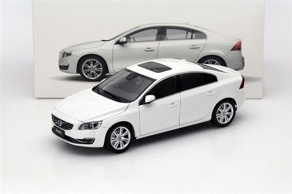 Paudi Model 1:18 - 1 - 模型車 - Volvo S60 - S60L T5 - Wit