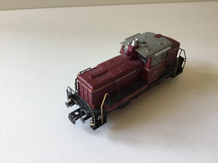 Märklin H0 - 37655 - 柴油火車 (1) - BR V60 107 - DB
