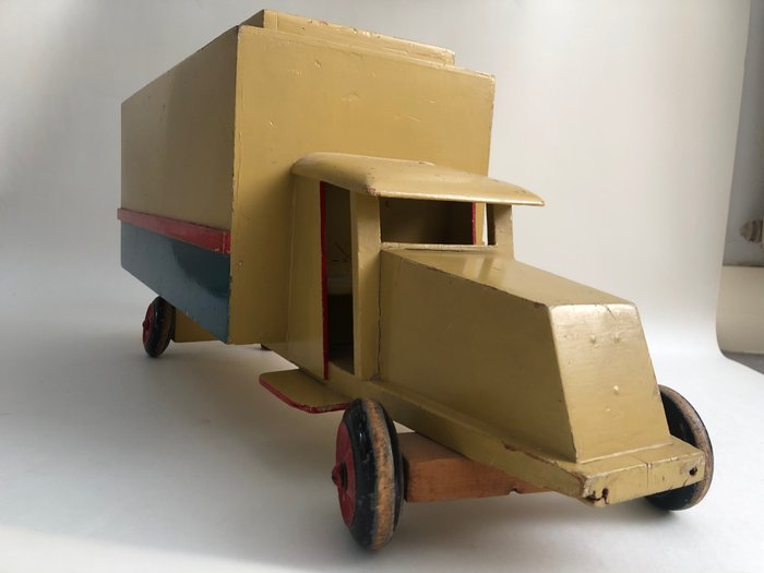 Onbekend - Leksak Houten vrachtwagen met openslaande laaddeuren - 1930-1940