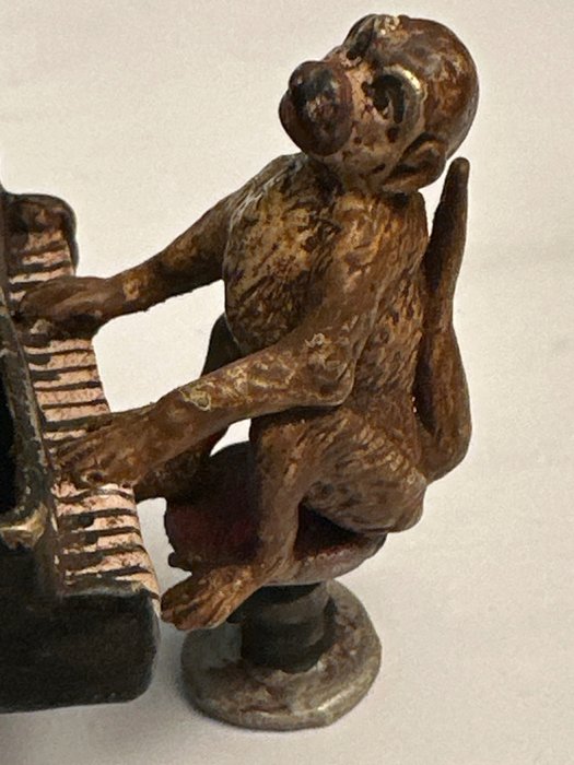 sculptuur, Bronze de Vienne - Le singe pianiste - 6 cm - Koud geverfd brons