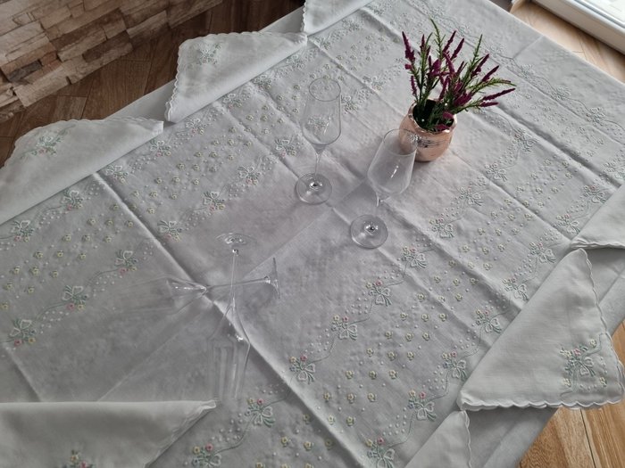 Tablecloth  - 280 cm - 180 cm