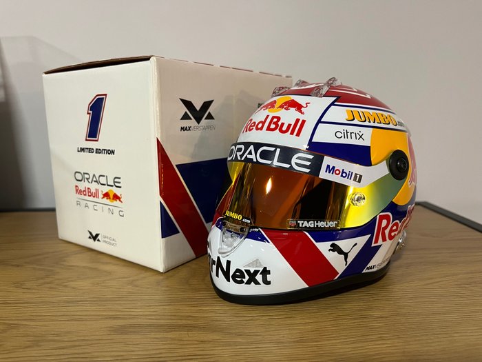 Schuberth 1:2 - 1 - 模型賽車 - Helmet Max Verstappen 2022 - Limited Edition GP Zandvoort 2022