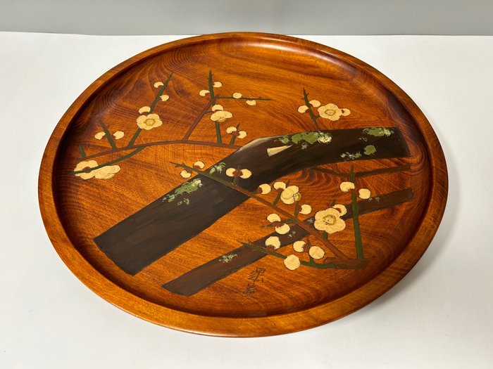 星光 - Tablett - Großes rundes Holztablett mit geschnitzter Pflaumenblüte - Holz