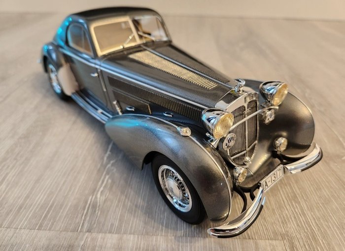 CMF 1:18 - 1 - Modelauto - Horch 853 Spezial Coupe - Manuela by Erdmann&Rossi 1937 Limited Edition 270/300