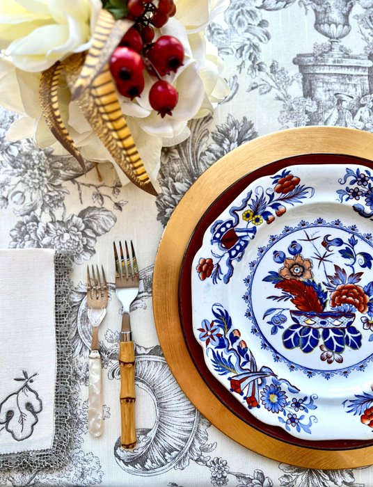 Toile de jouy tablecloth romantic style motifs on beige - Tablecloth  - 270 cm - 180 cm