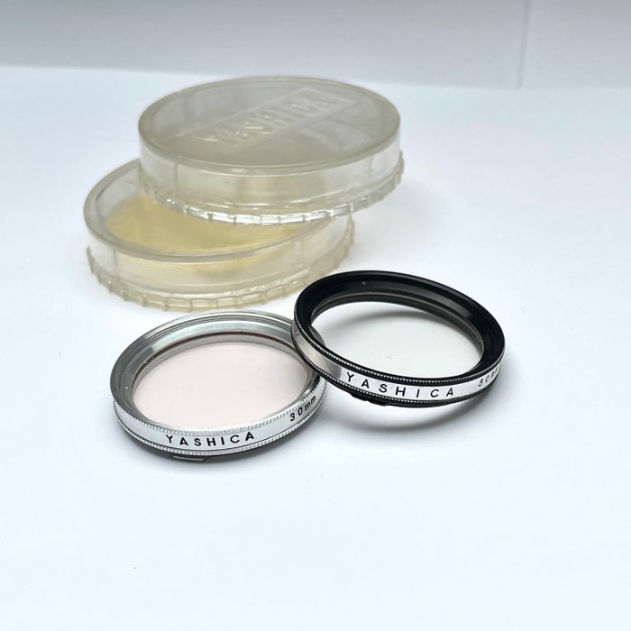 Yashica 30mm SLR Lens Filters 2x (UV & 1A) Adaptateur d'objectif