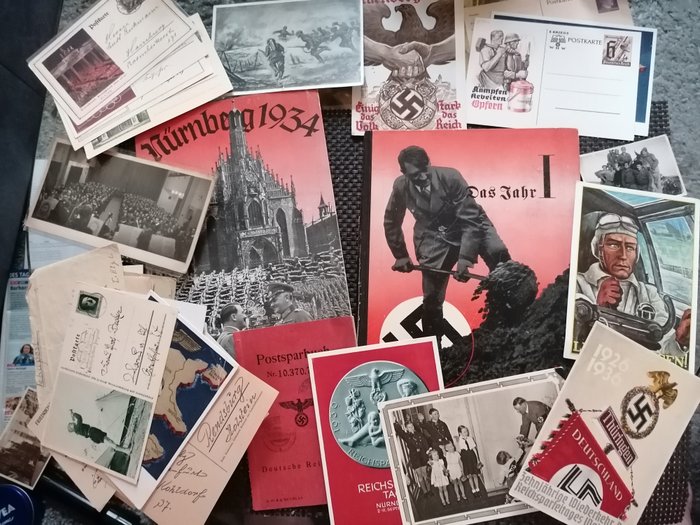 Allemagne - Militaire, 38 cartes postales/documents 1932 - 1944 - Carte postale (38) - 1944-1932