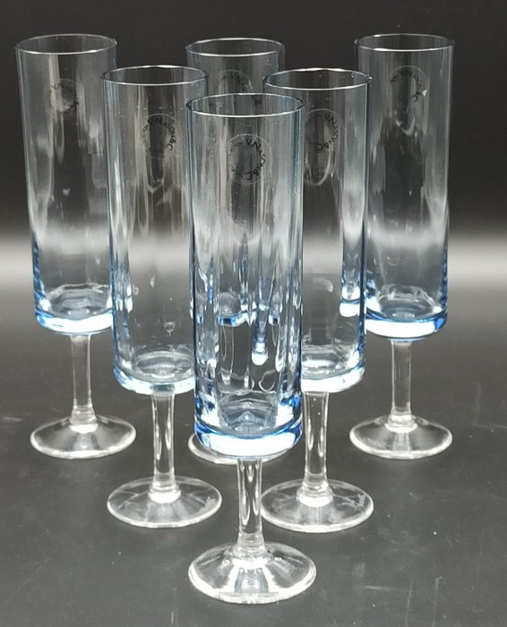 V. Nason & C. Vincenzo Nason - Drikke-sett for 6 - Sett med seks fløyteglass i Murano-glass