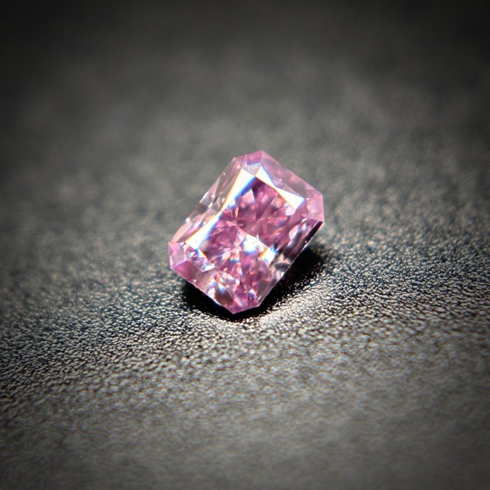 1 pcs Diamant - 0.05 ct - Skåret hjørne rektangulært - Fancy Greyish Pink - SI2