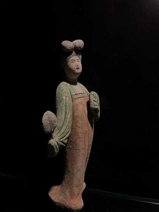 Kína - Szolgálólány, aki legyezőt tart - Tang-dinasztia - Fazekaslány - 25 cm
