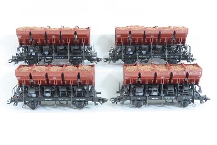 Märklin H0 - 4635 - Carrozza merci di modellini di treni (4) - Quattro camion con cassone ribaltabile a 2 assi con carico - DB