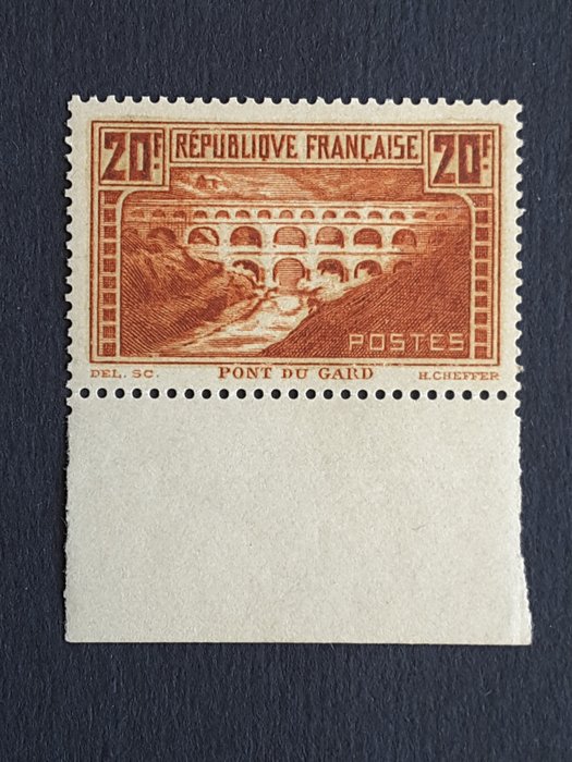 Franța 1931 - Pont du Gard, 20 f. Cazan, tip IIB zimțat 13 - Yvert 262 bord de feuille et signé