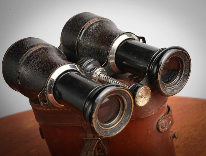 雙筒望遠鏡 - Jumelles Strembel   Sables d'Olonne avec une boussole et un étui  vers 1910