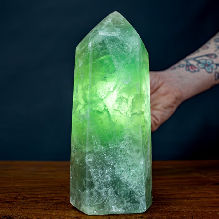 天然绿色萤石晶体 方尖碑- 1194.97 g
